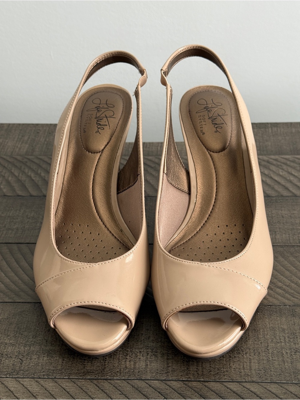 Life Stride Women’s Teller Slingback Peep-Toe Pumps Glossy Patent Finish Size 9M - Picture 3 of 10